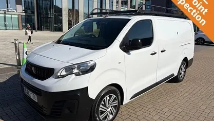 Used Peugeot Expert Premium 145 HP (106 kW) 2022 White Van
