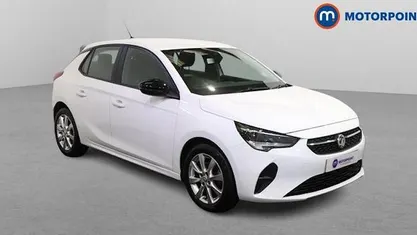 Used Vauxhall Corsa Design Edition 101 HP (74 kW) 2023 White Hatchback