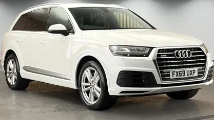 Used Audi Q7 S-Line 286 HP (210 kW) 2019 Carrara white/carrara white SUV
