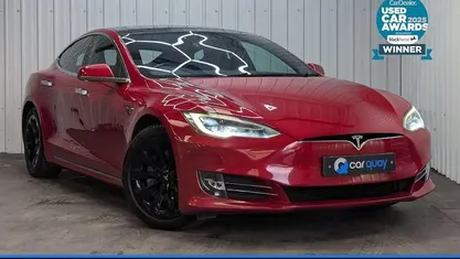 Used Tesla Model S 450 kW (613 HP) 2019 Red Hatchback