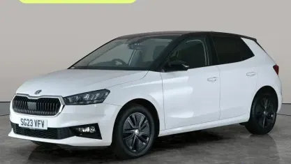 Used Skoda Fabia Colour Edition 80 HP (58 kW) 2023 White Hatchback
