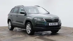 Emerald green metallic Used 2021 Skoda Karoq SE SUV | £16,622 (Fair price)