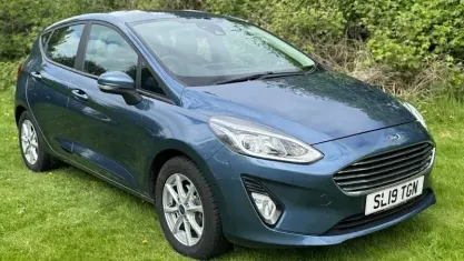Used Ford Fiesta Zetec 86 HP (63 kW) 2019 Blue Hatchback