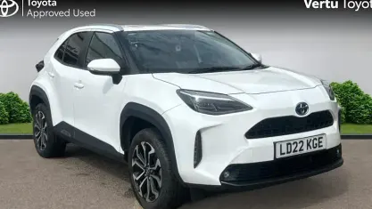 Used Toyota Yaris Cross Design 116 HP (85 kW) 2022 White SUV