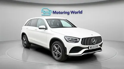 Used Mercedes GLC300e AMG line 320 HP (235 kW) 2022 White Estate