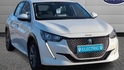 Used Peugeot e-208 Allure 100 kW (136 HP) 2021 Hatchback