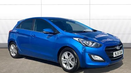 Used Hyundai i30 SE 101 HP (74 kW) 2016 Blue Hatchback
