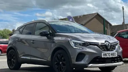Used Renault Captur Iconic 101 HP (74 kW) 2020 Grey/black SUV