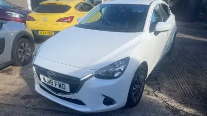Used Mazda 2 Edition 90 HP (66 kW) 2017 White Hatchback