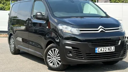 Used Citroën Dispatch 102 HP (75 kW) 2022 Black MPV
