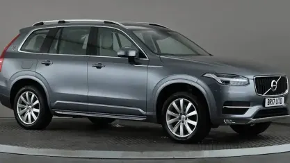 Used Volvo XC90 Momentum 235 HP (172 kW) 2019 SUV