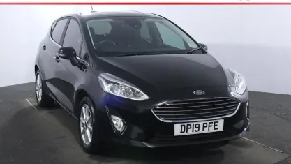 Używany Ford Fiesta Zetec 86 KM (63 kW) 2019 Czarny Hatchback