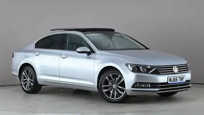 Używany VW Passat GT 190 KM (139 kW) 2016 Srebrny Sedan/Limuzyna