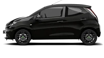 Black Used 2015 Toyota Aygo X-clusiv Hatchback | £6,700 (Fair price)