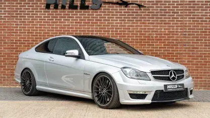 Used Mercedes C63 AMG AMG 457 HP (336 kW) 2014 Silver Coupe