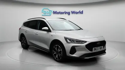 Used Ford Focus Active X 125 HP (91 kW) 2023 Silver Estate