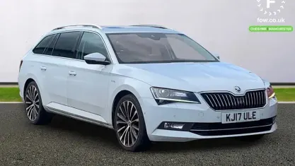 Used Skoda Superb LAURIN & KLEMENT 190 HP (139 kW) 2017 White Estate