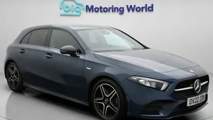 Used Mercedes A180 Executive 136 HP (100 kW) 2022 Blue Hatchback