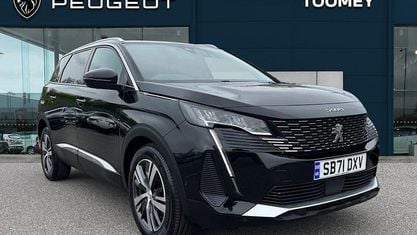 Second-hand Peugeot 5008 Allure 131 CP (96 kW) 2022 Negru SUV