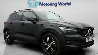 Usado Volvo XC40 R-Design 211 HP (155 kW) 2021 Preto SUV