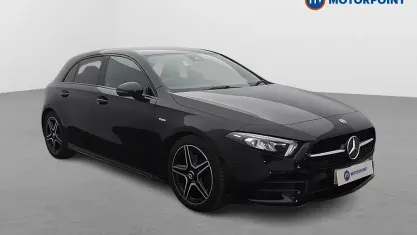 Usado Mercedes A180 Executive 136 HP (100 kW) 2022 Preto Citadino