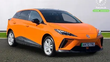 Used MG MG4 EV Trophy 150 kW (204 HP) 2022 Orange Hatchback