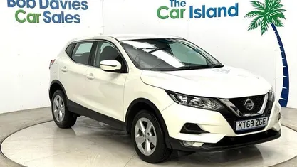 Used Nissan Qashqai Acenta Premium 160 HP (117 kW) 2020 White SUV