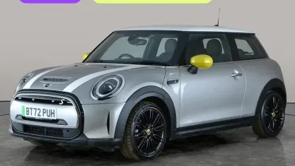 Used Mini Cooper Level 2 135 kW (184 HP) 2023 Hatchback