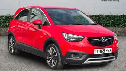 Used Vauxhall Crossland X Elite 83 HP (61 kW) 2019 Red SUV