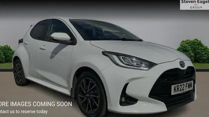 Used Toyota Yaris Hybrid Design 116 HP (85 kW) 2026 Hatchback