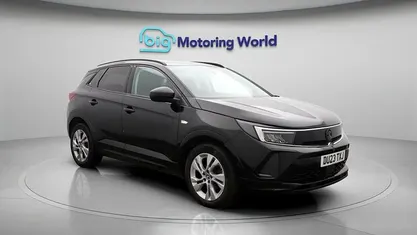 Used Vauxhall Grandland X S 131 HP (96 kW) 2023 Black SUV