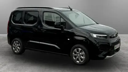 Used Vauxhall Combo Ultimate 100 kW (136 HP) 2026 MPV