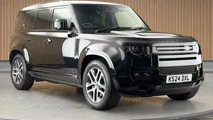 Used Land Rover Defender HSE Dynamic 404 HP (297 kW) 2024 Black SUV