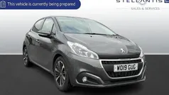 Used 2019 Peugeot 208 Hatchback | £7,922 (Fair price)
