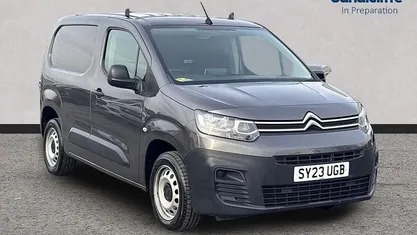 Used Citroën Berlingo 102 HP (75 kW) 2023 MPV