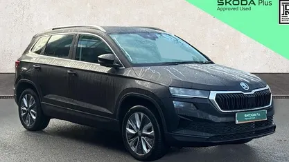 Used 2025 Skoda Karoq SE L SUV | £26,482 (Fair price)