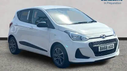 Used Hyundai i10 GO! 66 HP (48 kW) 2019 White Hatchback