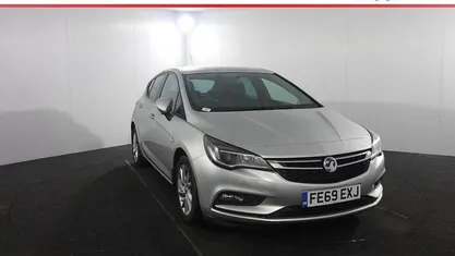 Used Vauxhall Astra Design Edition 110 HP (80 kW) 2019 Silver Hatchback