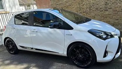 Used Toyota Yaris Hybrid Sport 101 HP (74 kW) 2019 Hatchback