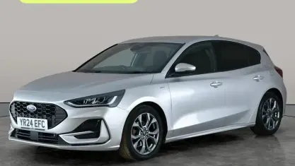 Gebraucht Ford Focus ST-Line 125 PS (91 kW) 2024 Silber Kleinwagen