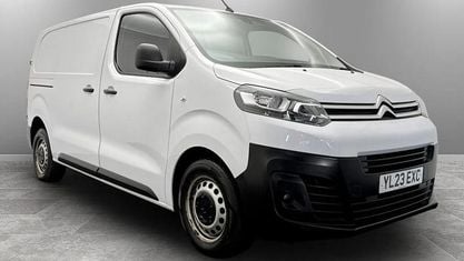 Begagnad Citroën Dispatch 102 HK (75 kW) 2023 Minibuss