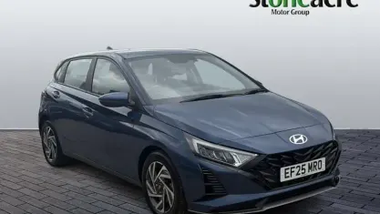 Used Hyundai i20 Advanced 101 HP (74 kW) 2024 Blue Hatchback