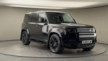 Used Land Rover Defender S 250 HP (183 kW) 2023 SUV