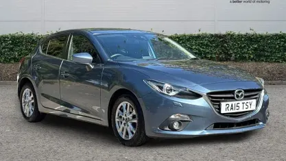 Used Mazda 3 165 HP (121 kW) 2015 Blue Hatchback