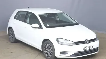 Used VW Golf VII SE 110 HP (80 kW) 2017 White Hatchback