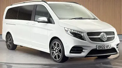 Used Mercedes V300 AMG line 237 HP (174 kW) 2022 White MPV