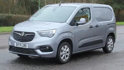 Used Vauxhall Combo 101 HP (74 kW) 2021 Grey MPV
