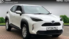 Used 2025 Toyota Yaris Hybrid Estate | £21,028 (Good price)