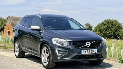 Used Volvo XC60 R-Design 215 HP (158 kW) 2015 SUV