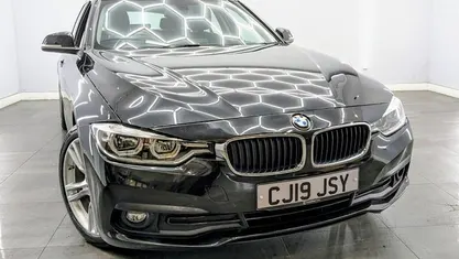 Used 2019 BMW 320 Efficient Dynamics Estate | £13,950 (Super price)
